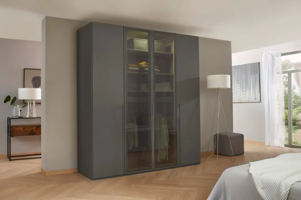 Drehtürenschrank Skat