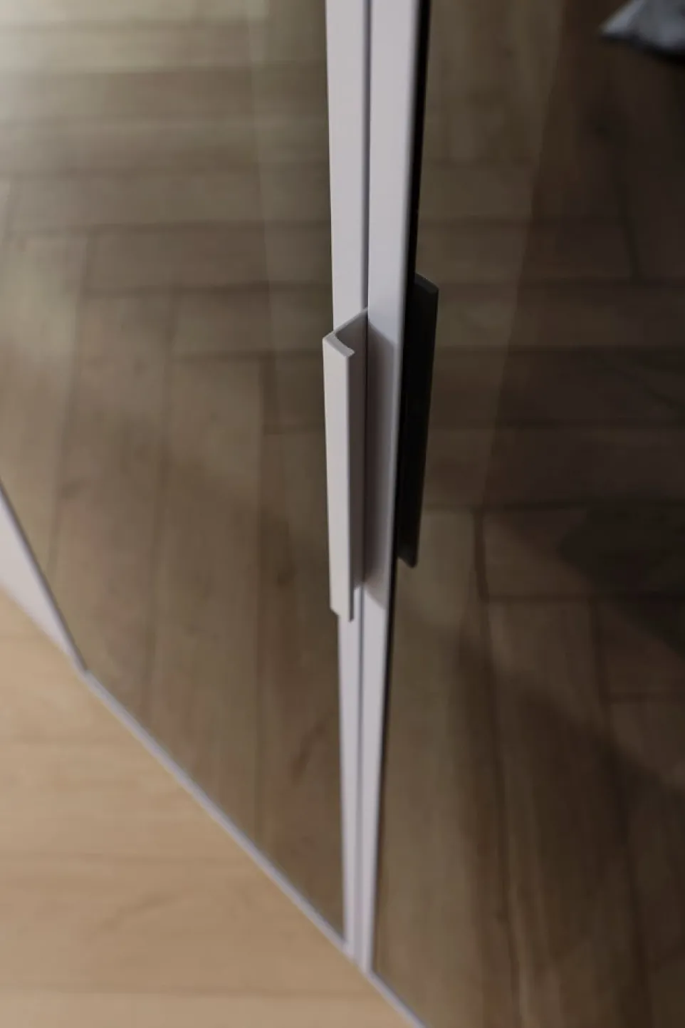 Drehtürenschrank Skat